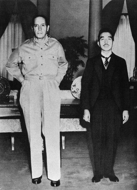Disguised_Japanese_emperor_by_Korean_spies_41.jpeg